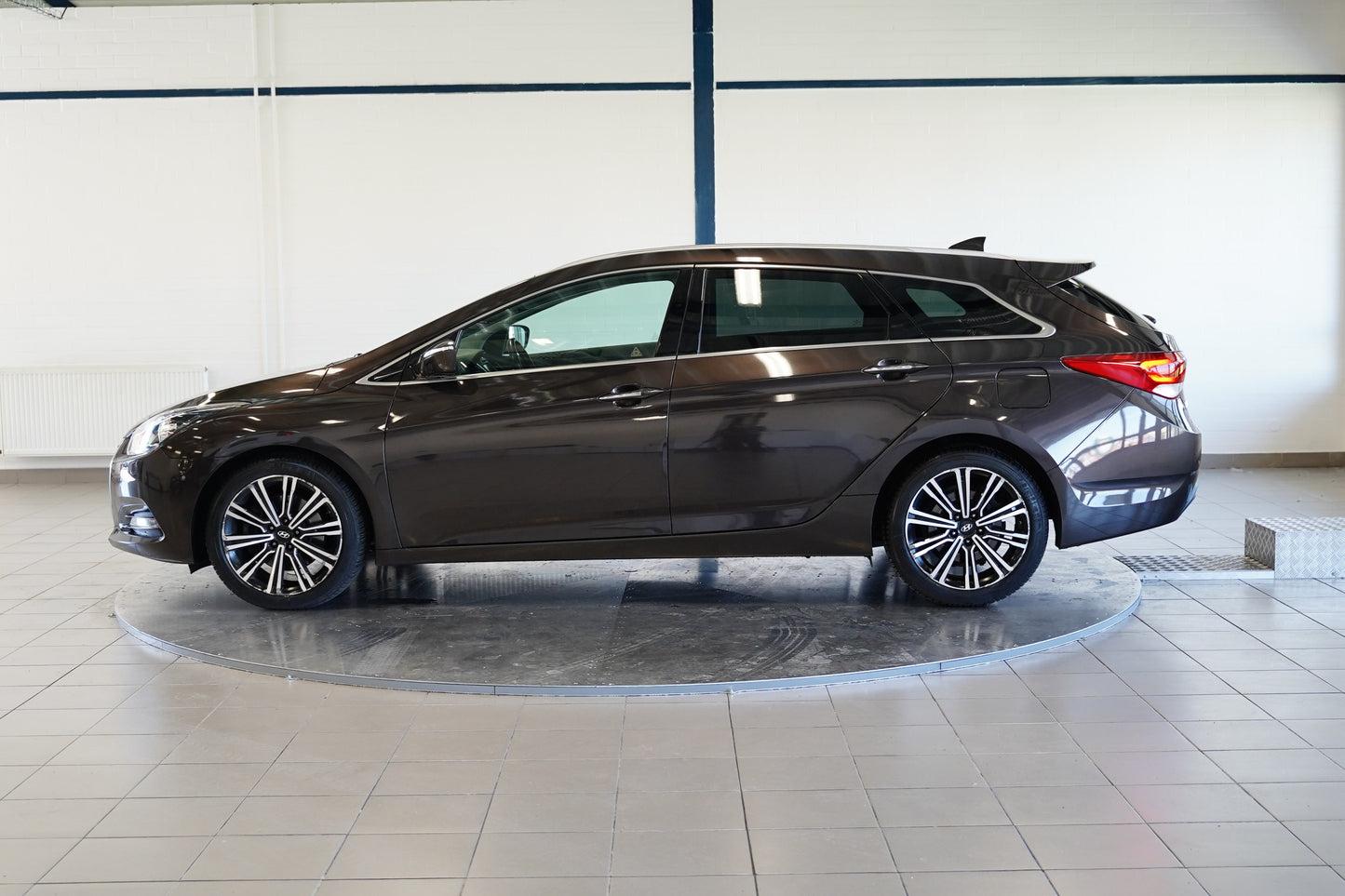 Hyundai i40 1.7 CRDI 104 kW Premium