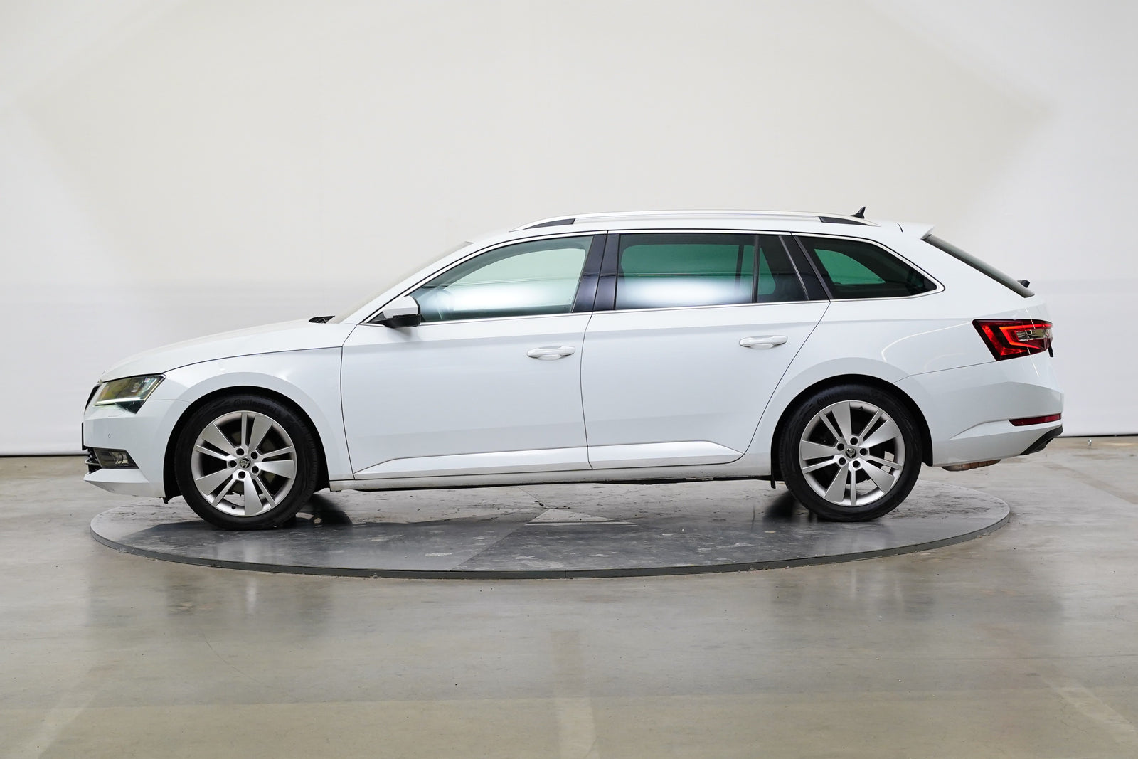 Škoda Superb 1.8 TSI 132 kW Style – foto 3