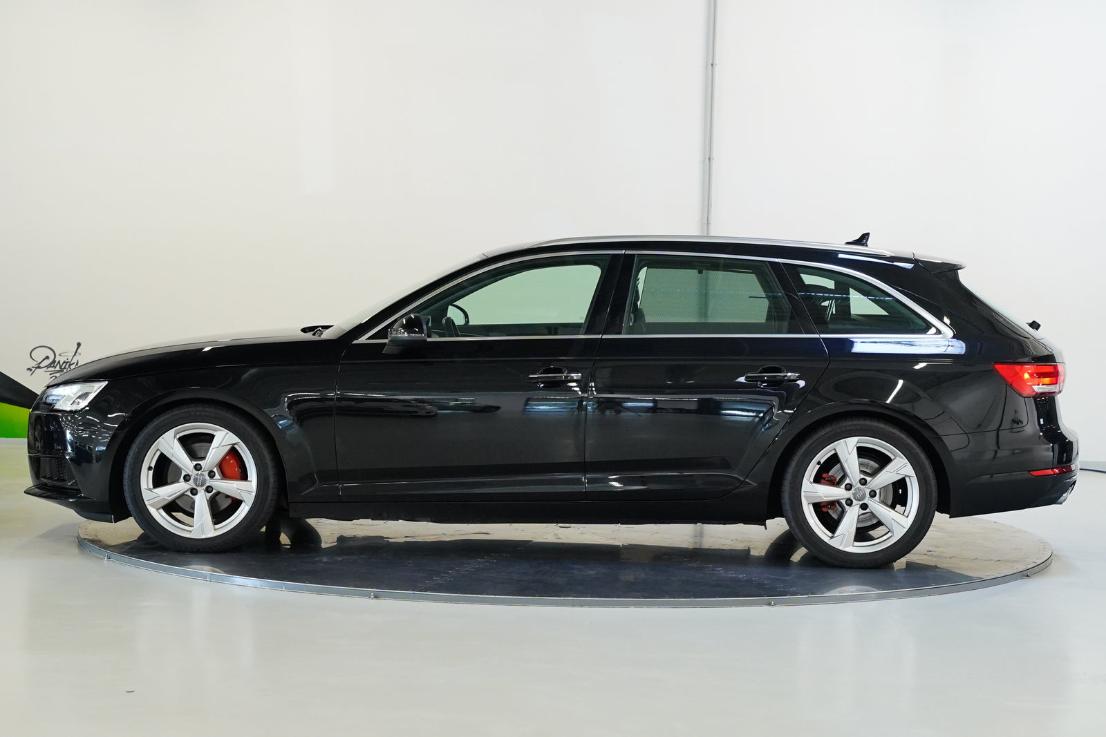 Audi A4 2.0 TDI 140 kW – foto 3