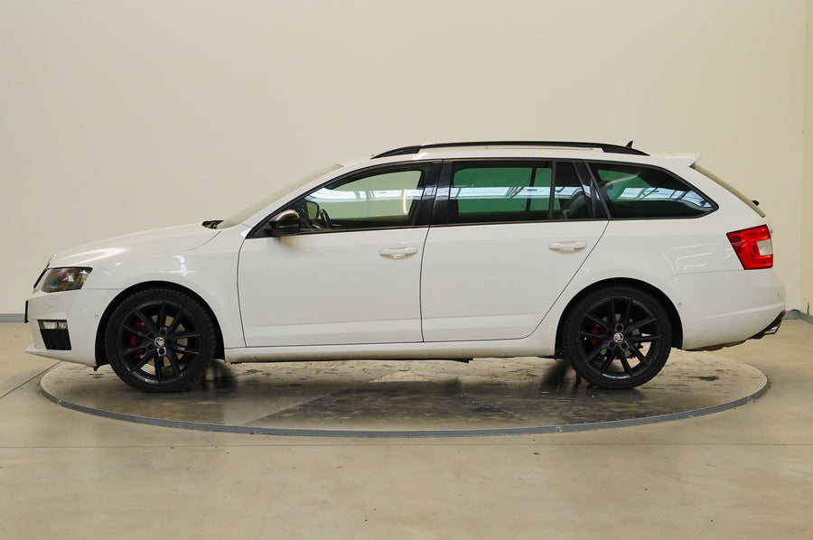 Škoda Octavia 2.0 TDI 135 kW RS Challenge – foto 3