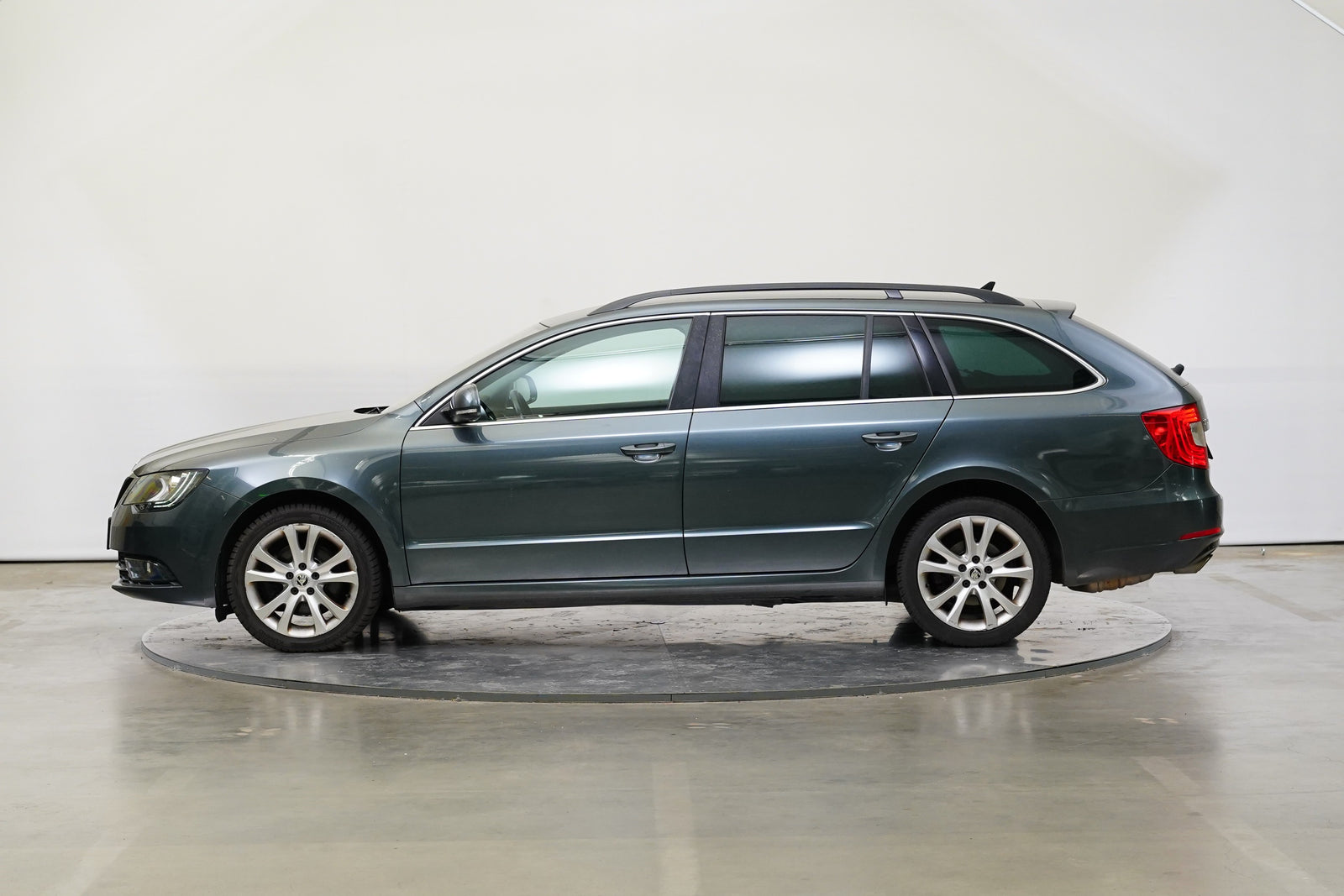 Škoda Superb 2.0 TDI 125 kW Exclusive – foto 3