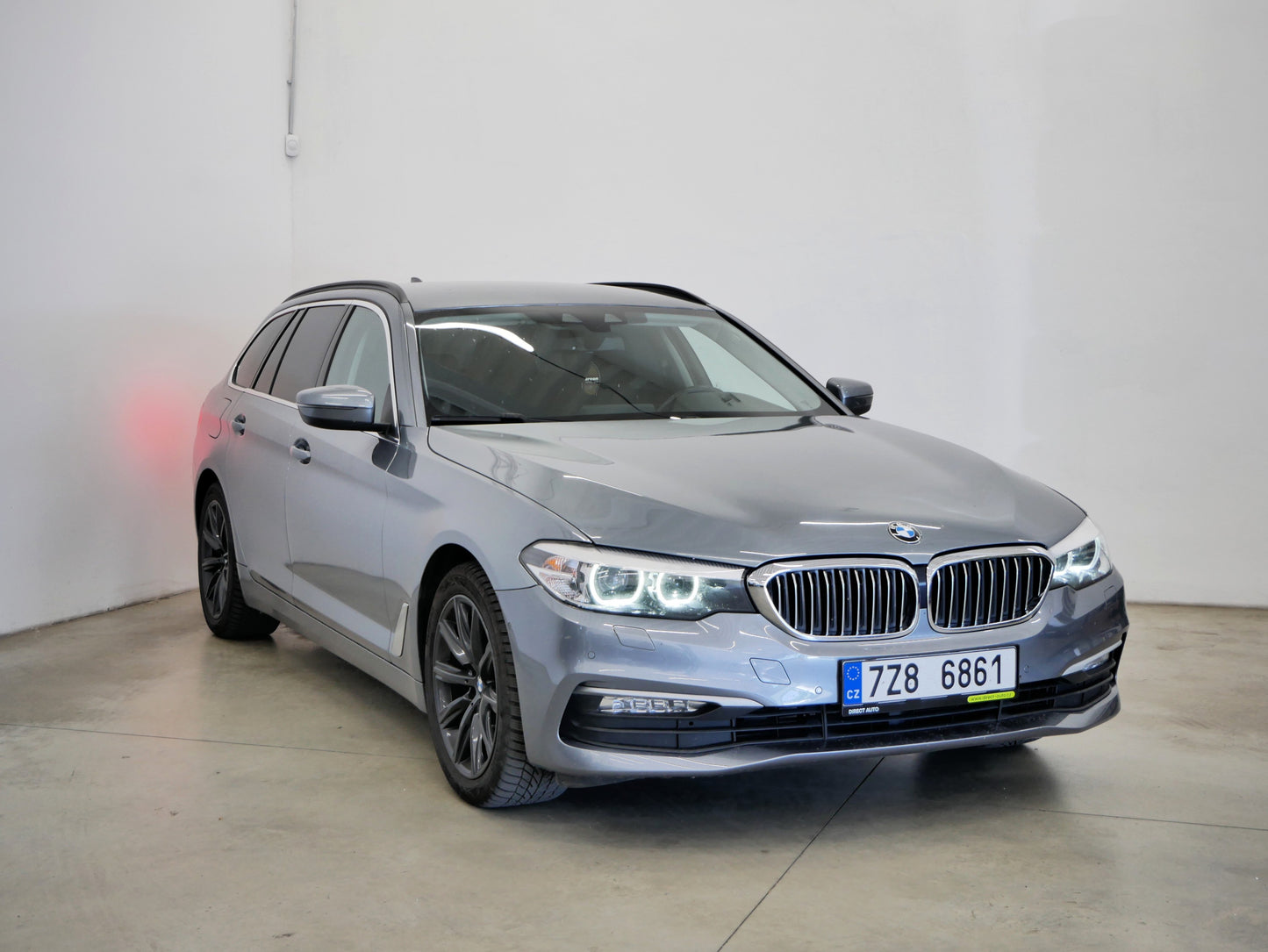 BMW Řada 5 520d 140 kW Touring