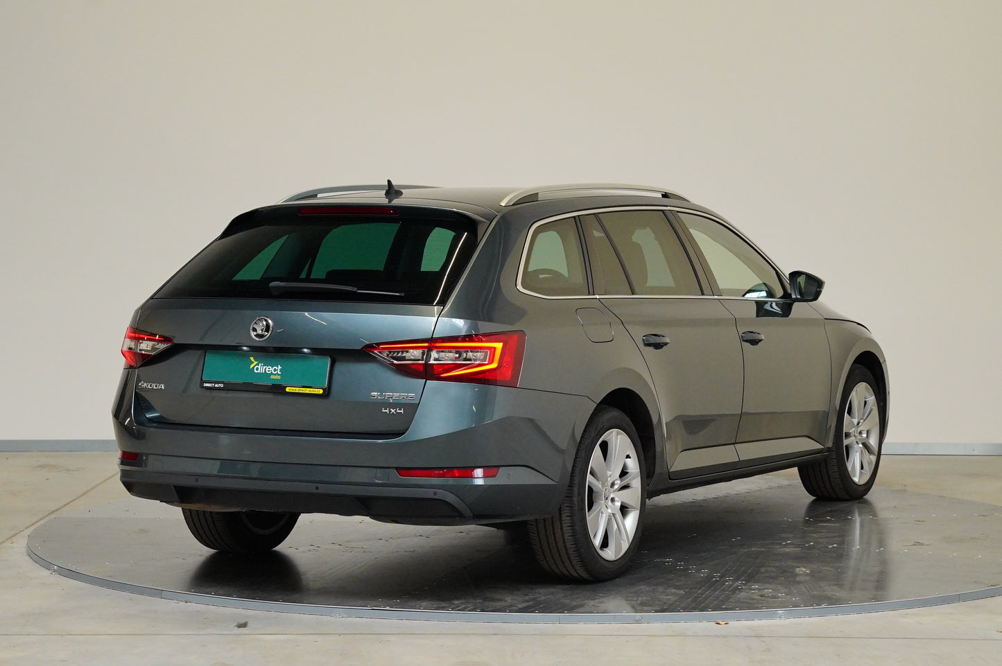 Škoda Superb 2.0 TDI 140 kW 4x4 DSG Style