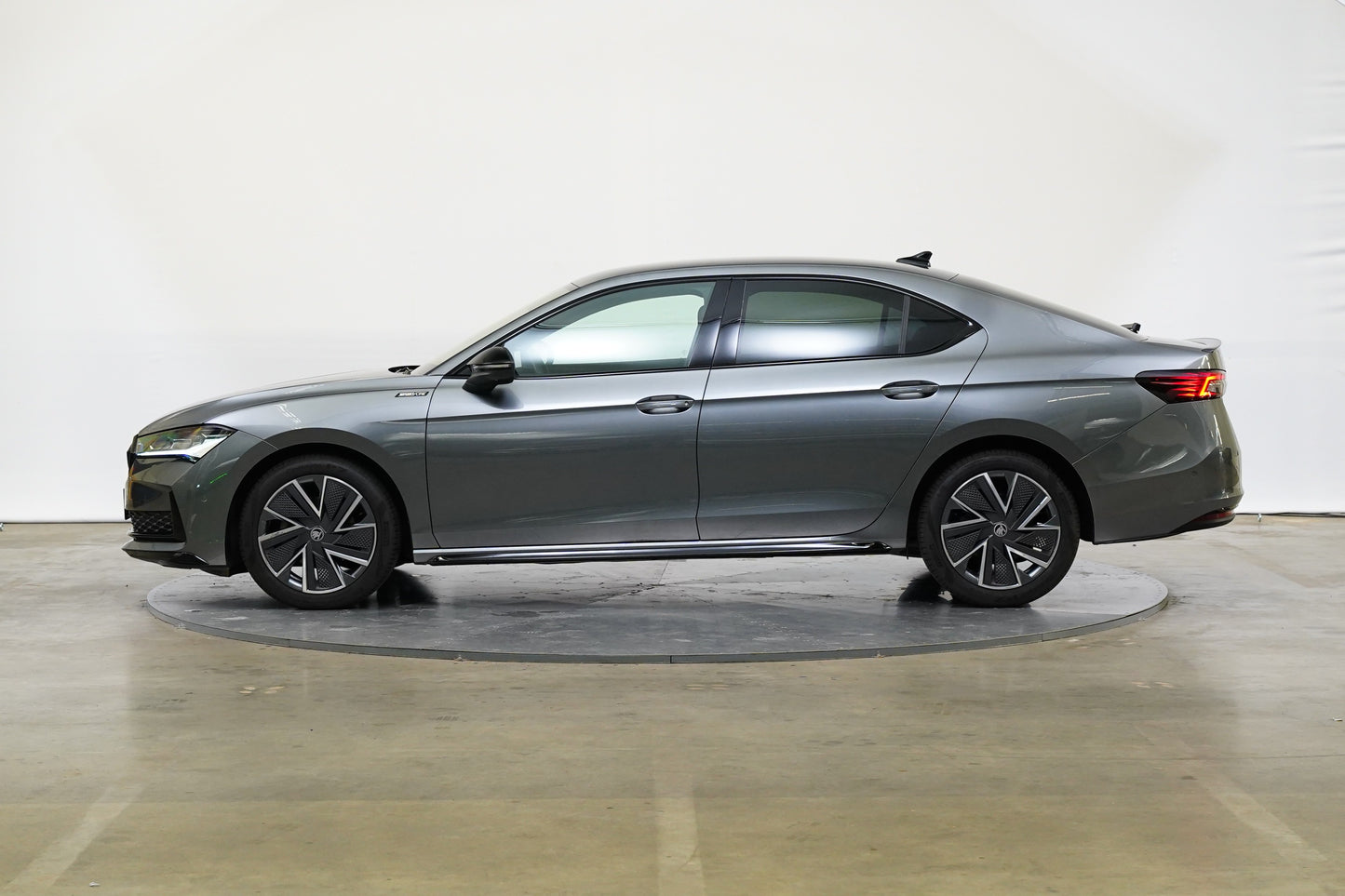 Škoda Superb 2.0 TDI 110 kW Sportline