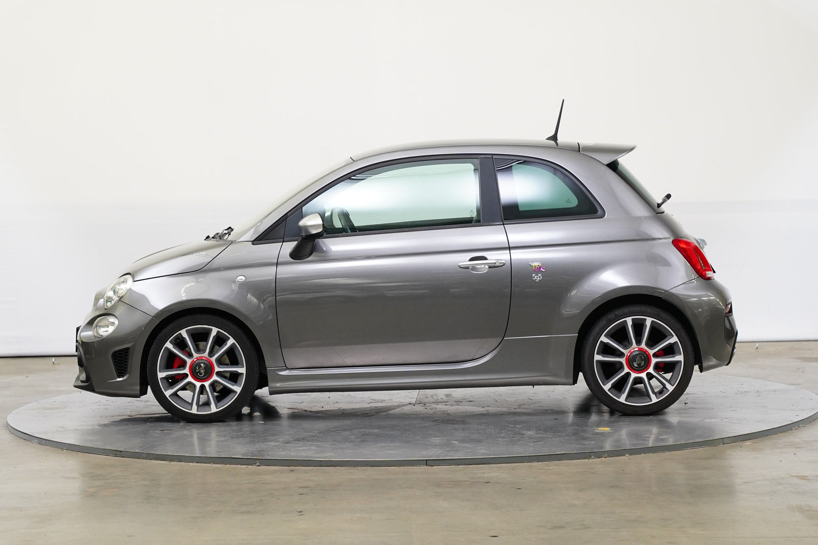 Abarth 595 1.4 Turbo 121 kW Turismo – foto 3