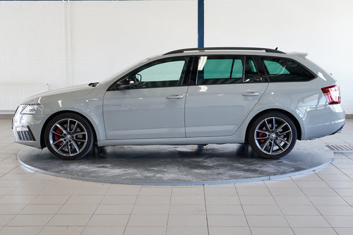 Škoda Octavia 2.0 TSI 180 kW RS – foto 3