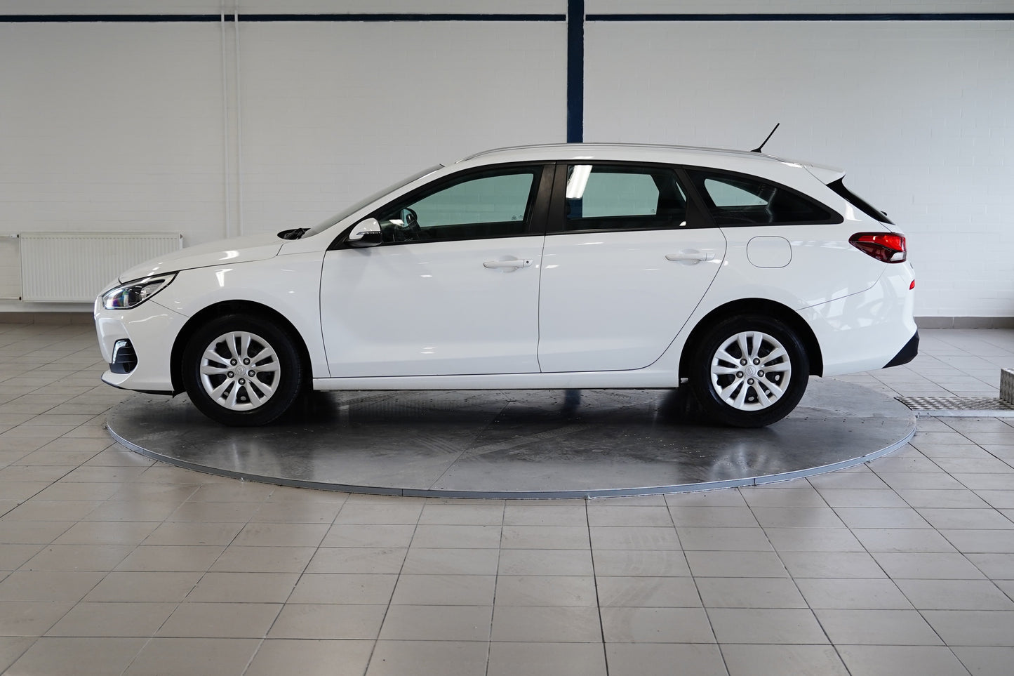 Hyundai i30 1.4 73 kW
