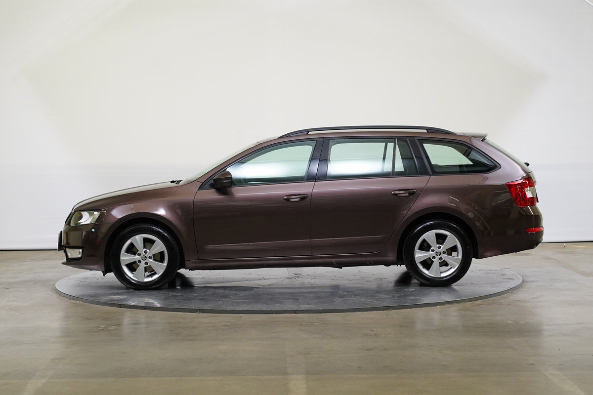 Škoda Octavia 1.6 TDI 81 kW Style – foto 3