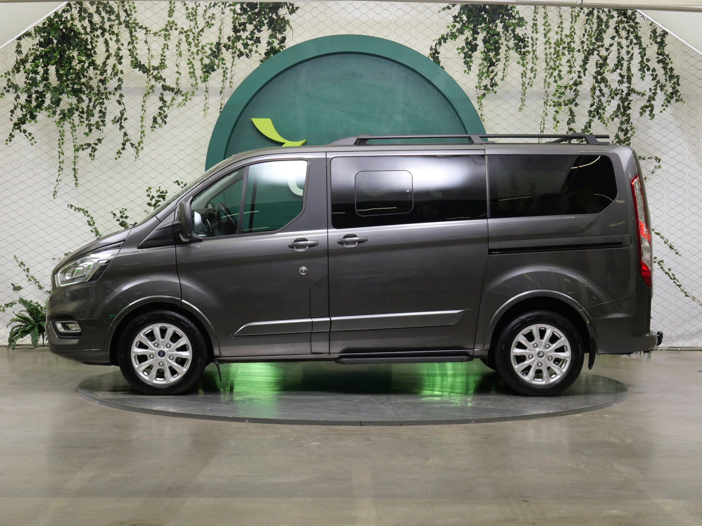 Ford Tourneo Custom 2.0 EcoBlue 96 kW Titanium L1