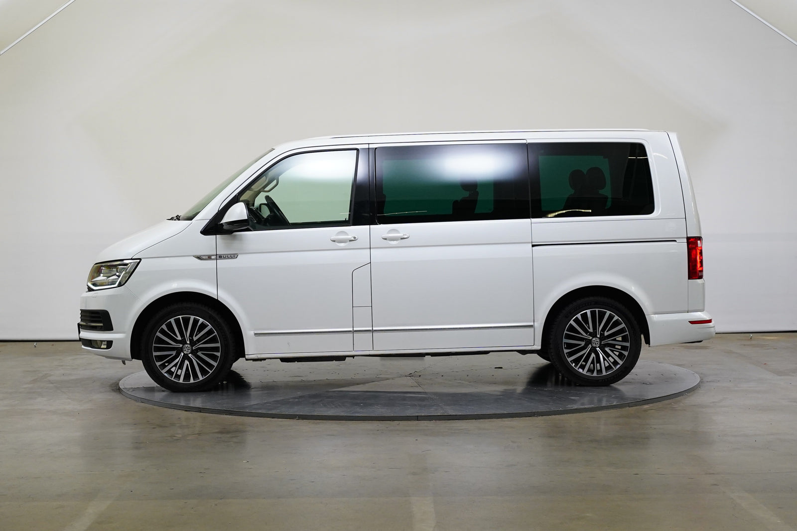 Volkswagen Multivan 2.0 TDI 150kW 4Motion Highline – foto 3