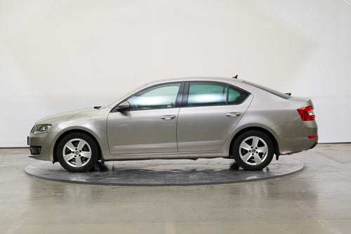 Škoda Octavia 1.8 TSI 132 kW DSG Style – foto 3