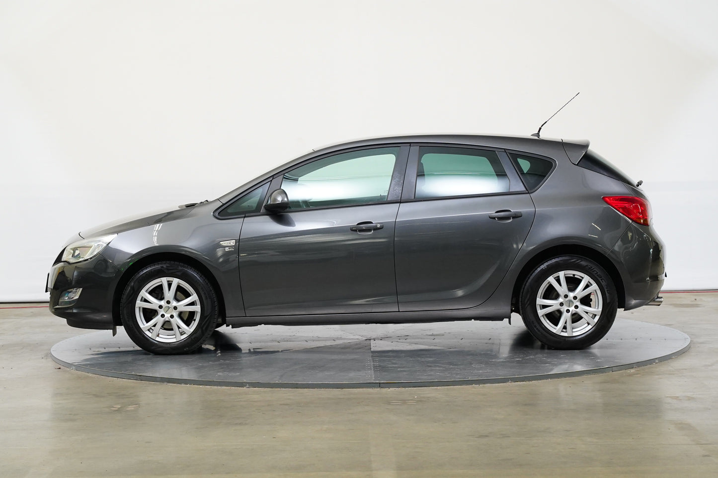 Opel Astra 1.4 Turbo 103 kW Jahre