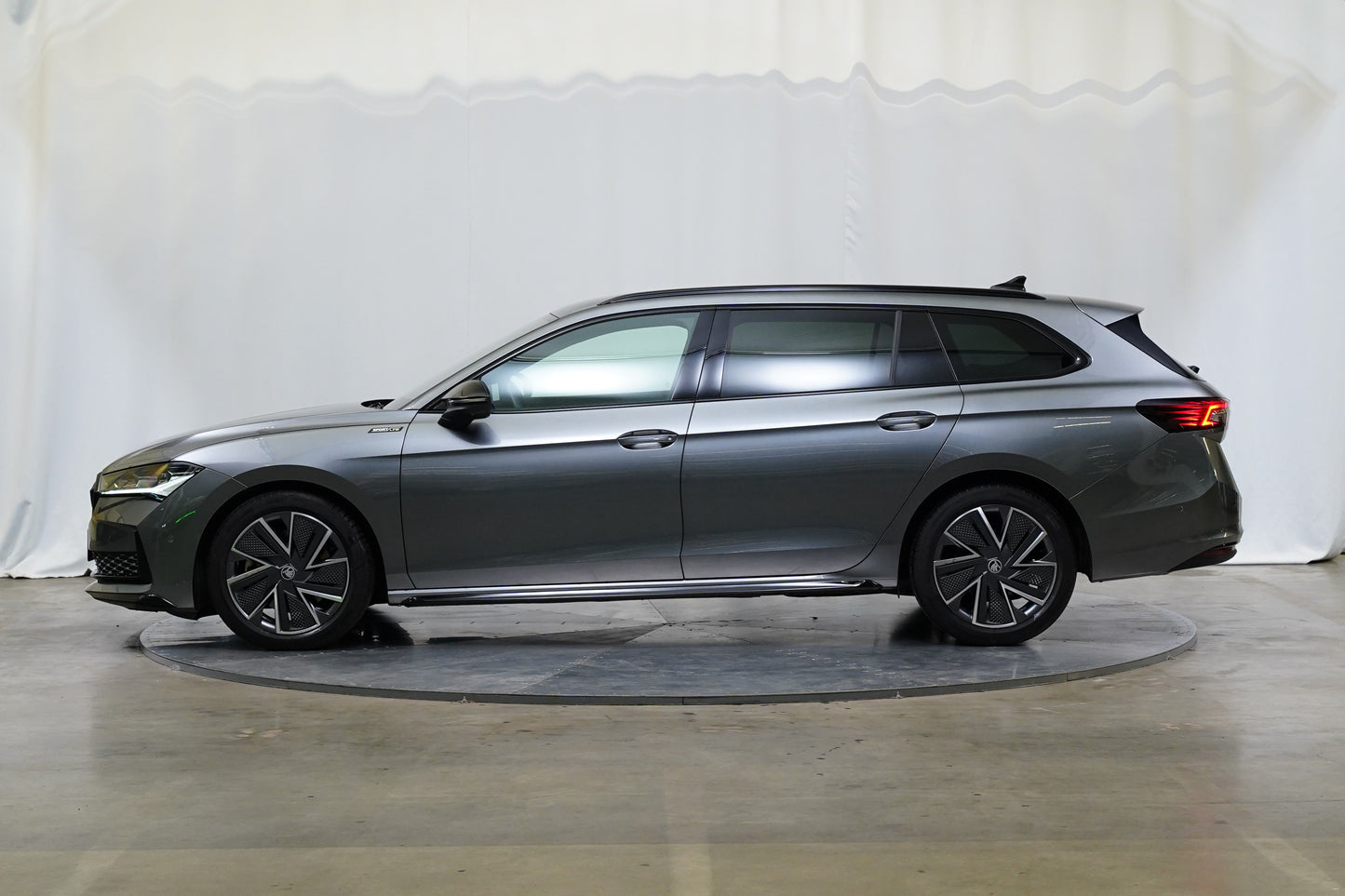 Škoda Superb 2.0 TDI 142 kW DSG Sportline