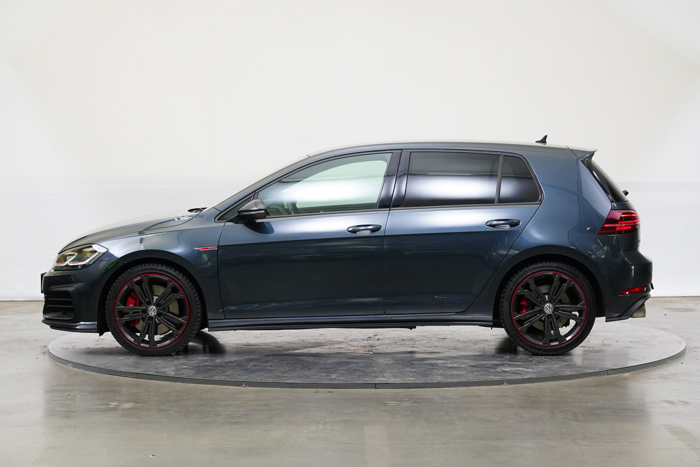 Volkswagen Golf 2.0 TSI 180 kW GTI Performance