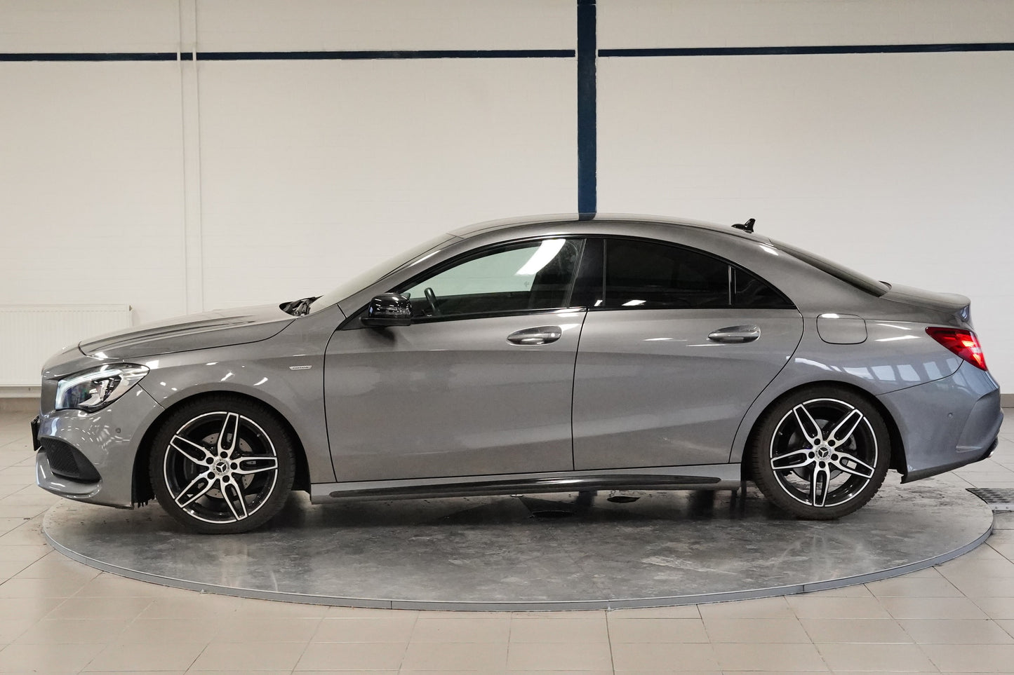 Mercedes-Benz CLA 200 CDI 100 kW AMG line