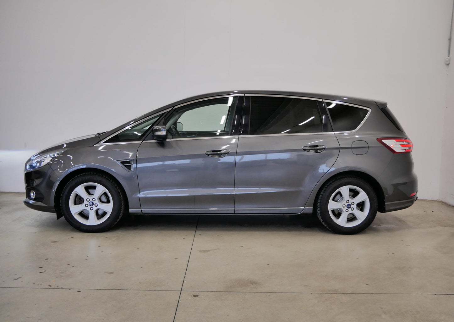 Ford S-MAX 2.0 TDCi 132 kW Titanium