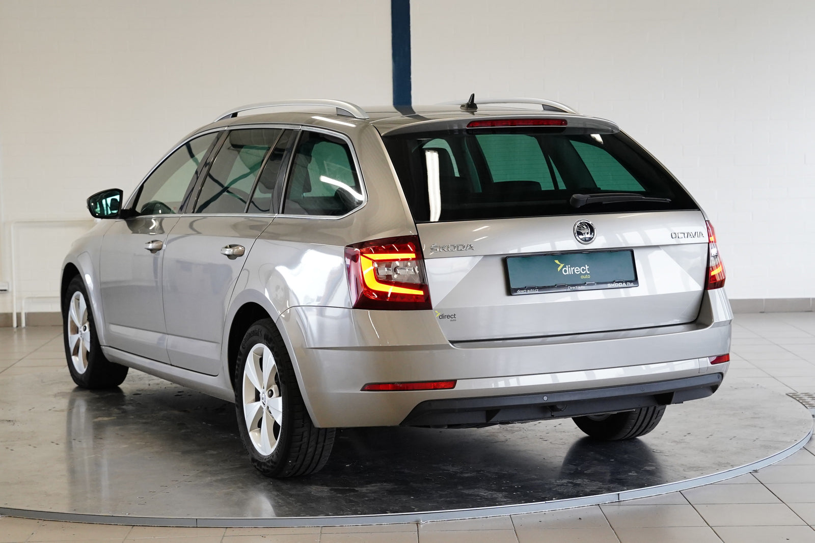 Škoda Octavia 1.6 TDI 85 kW Style – foto 3