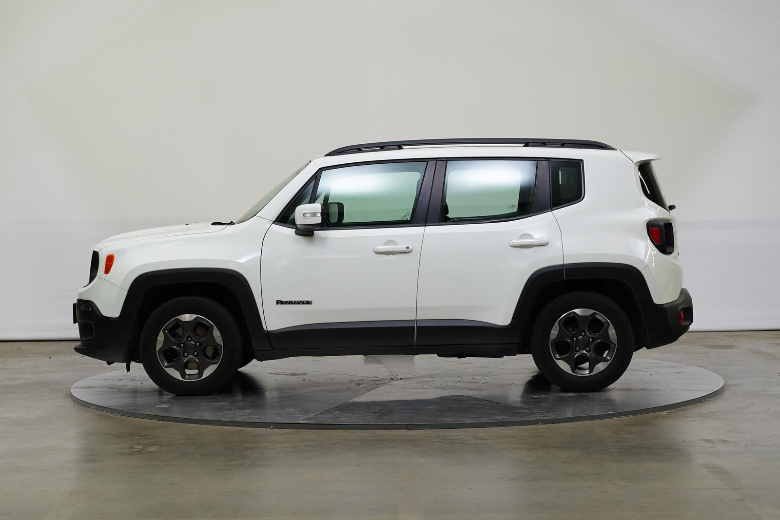 Jeep Renegade 1.6 e-torq 81 kW FWD Longitude – foto 3