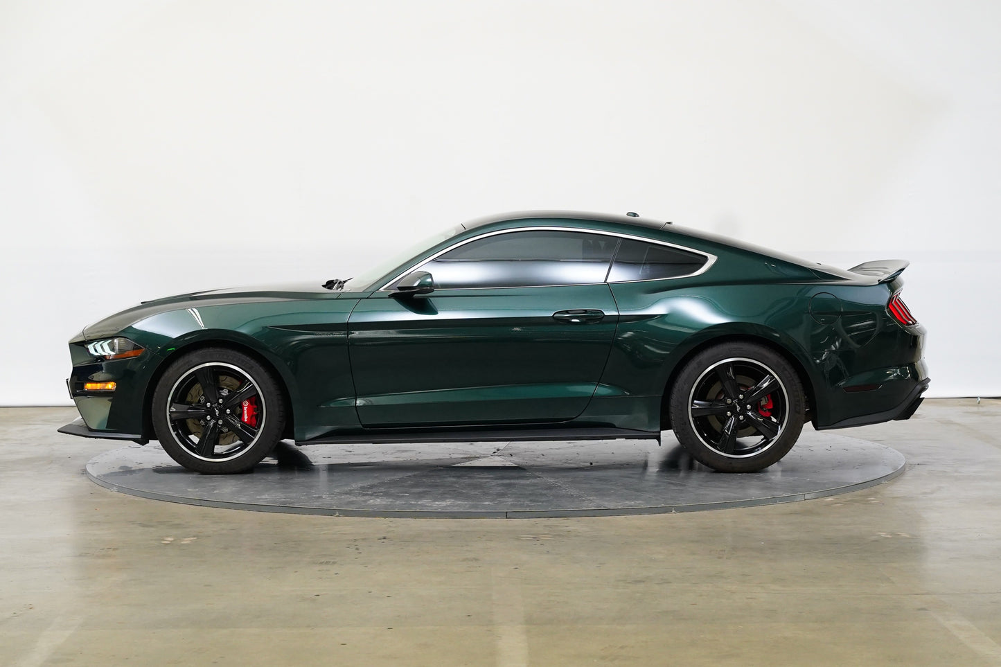 Ford Mustang 5.0 V8 357 kW Bullit