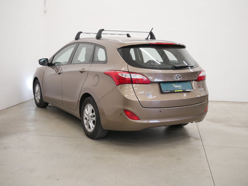Hyundai i30 1.4i, 77kW Trikolor Komfort – foto 4