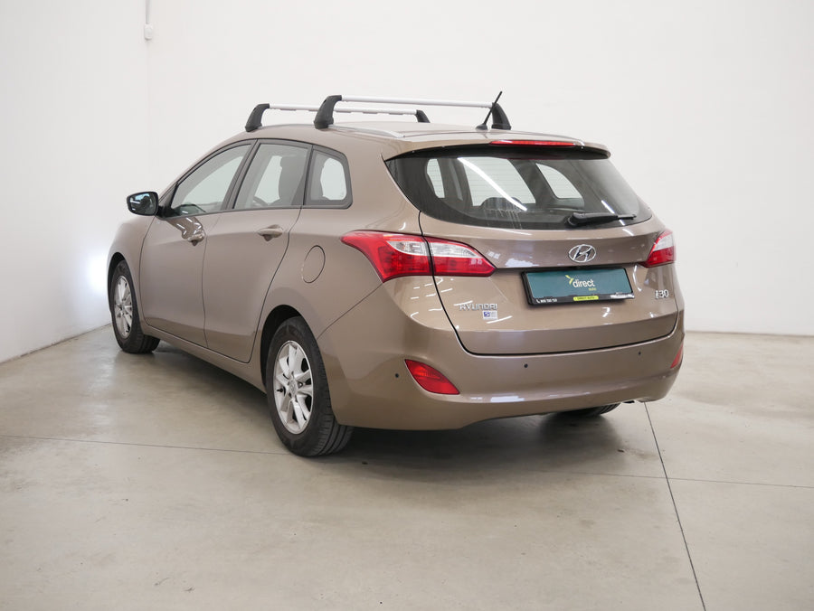 Hyundai i30 1.4i, 77kW Trikolor Komfort – foto 4
