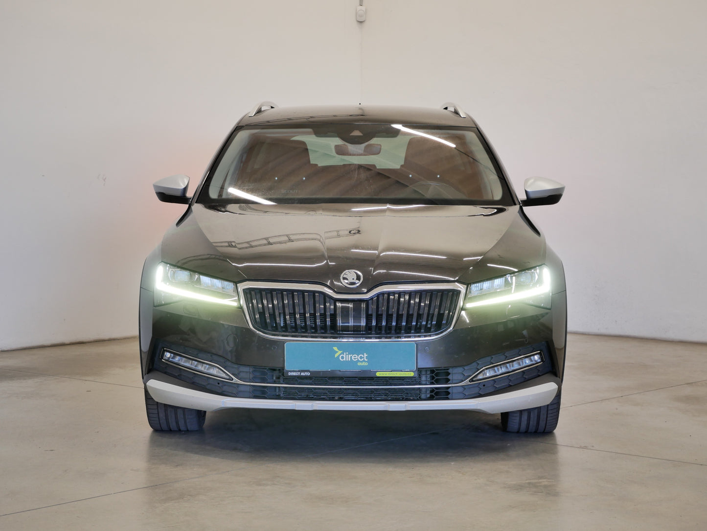 Škoda Superb 2.0 TDI 140 kW Scout
