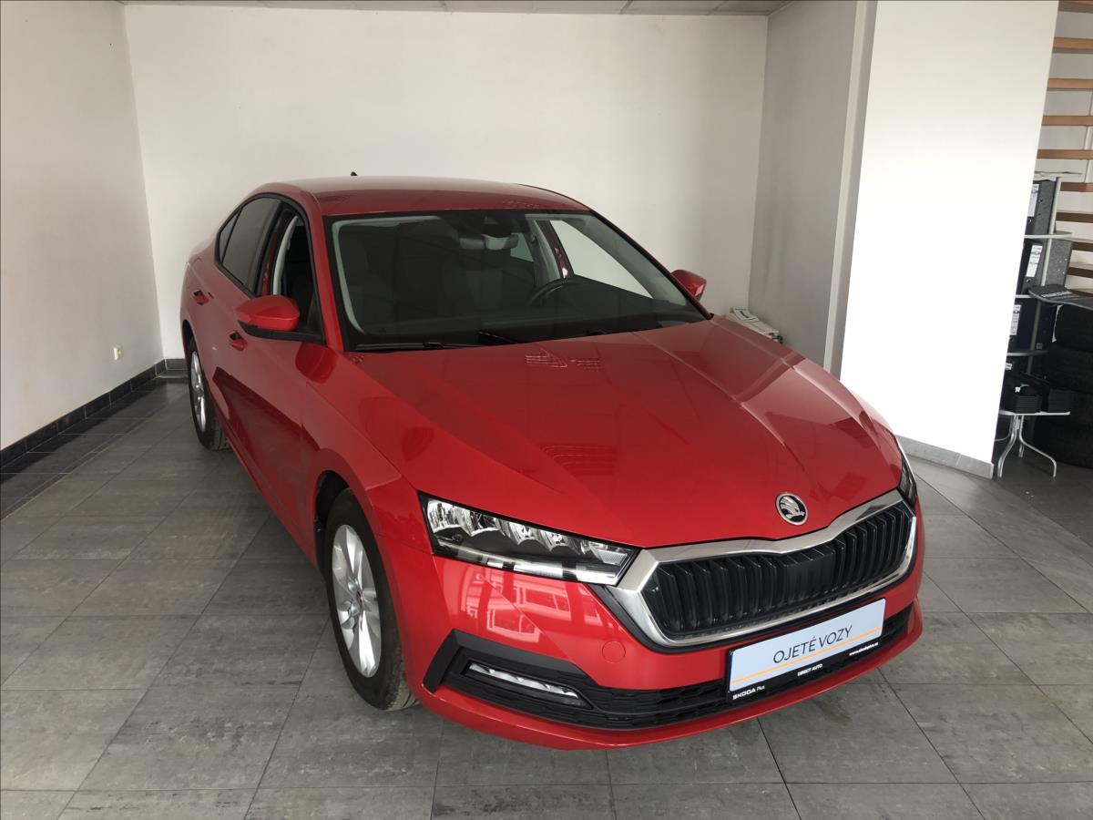 Škoda Octavia 1.5 G-TEC/96 kW/DSG/AMBI+/LED