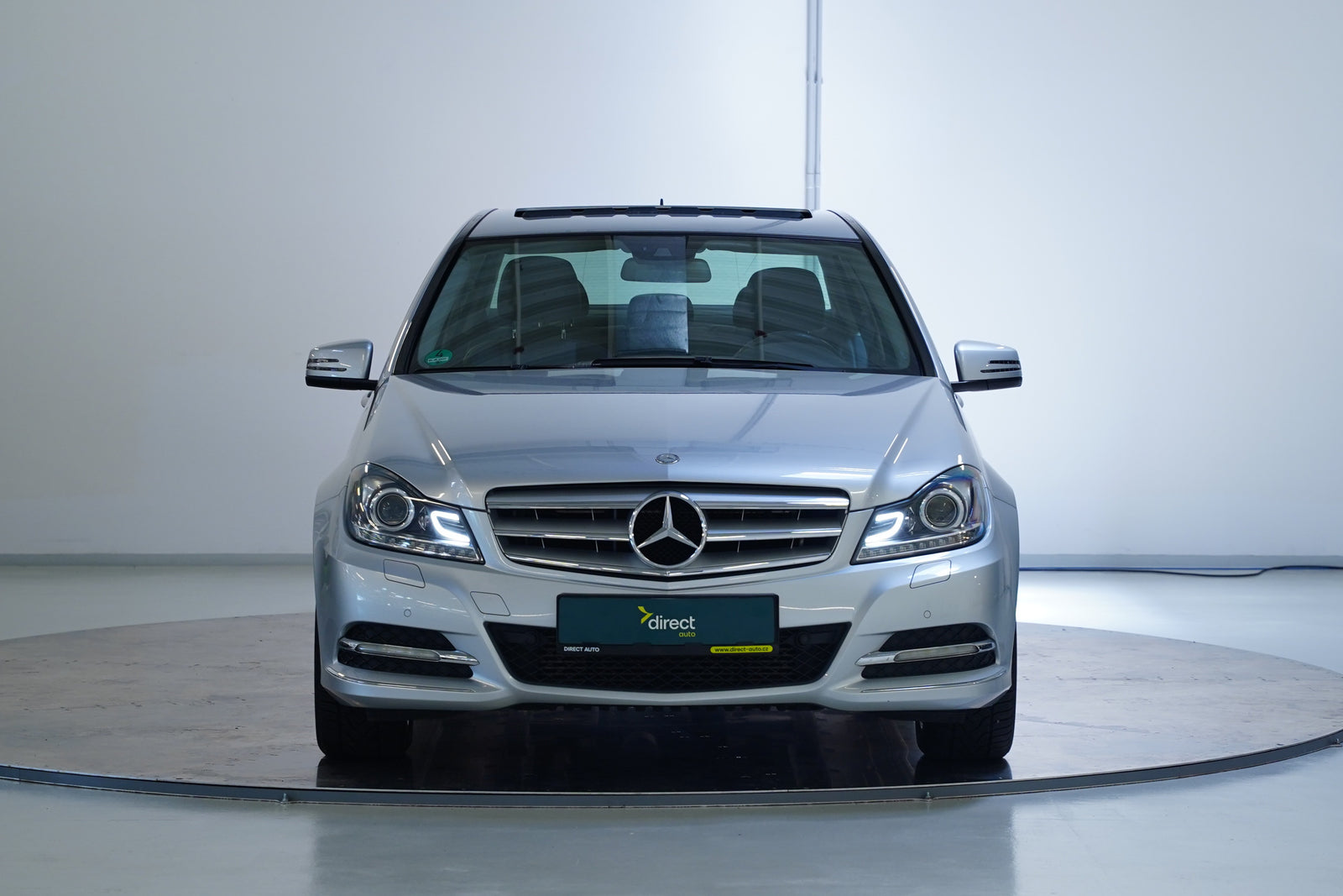 Mercedes-Benz Třídy C 180 CGI 115 kW Avantgarde – foto 4