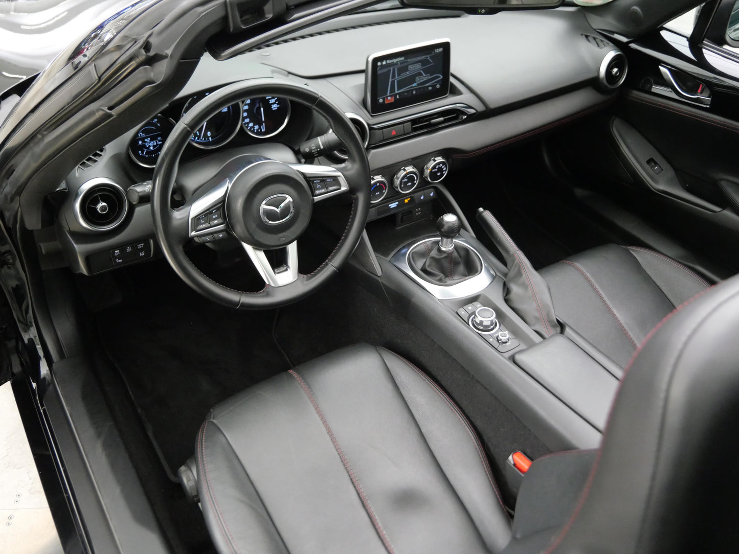 Mazda MX-5 2.0 i 118 kW Sports-Line