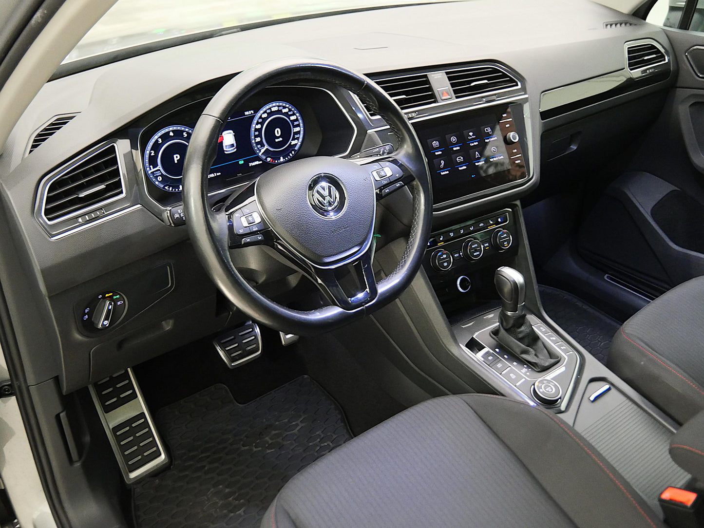 Volkswagen Tiguan 2.0 TSI 132 kW Sound