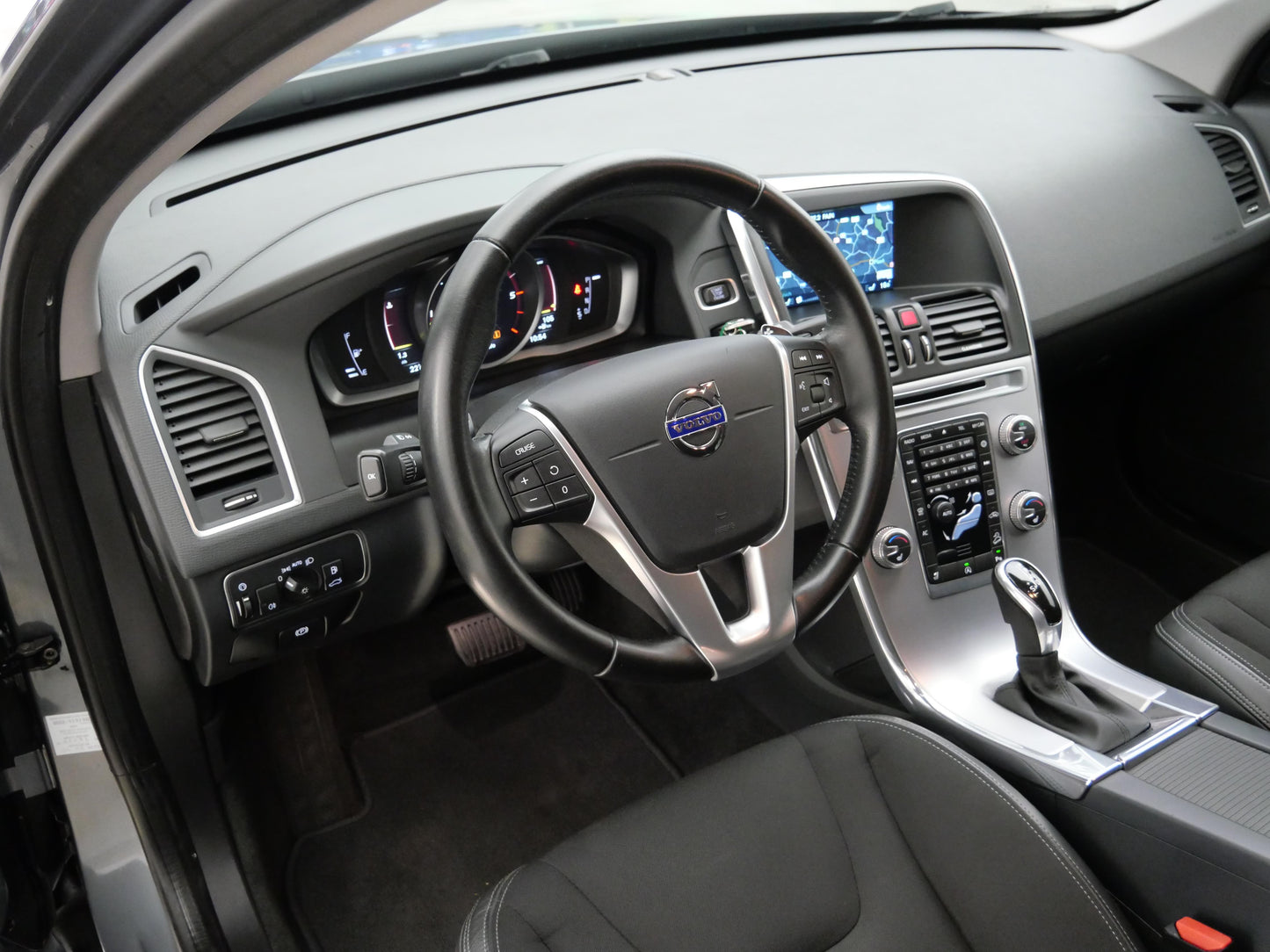Volvo XC60 2.4 D 140 kW Momentum