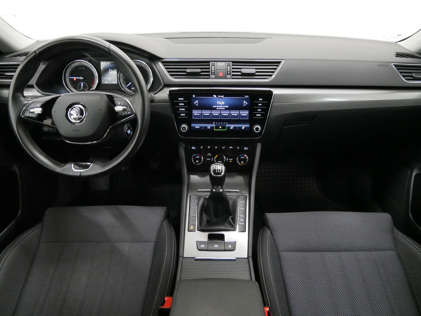 Škoda Superb 2.0 TDI 110 kW Style