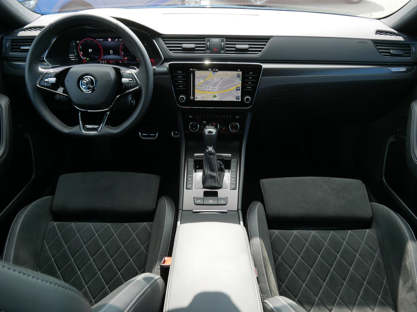 Škoda Superb 2.0 TDI 110 kW Sportline