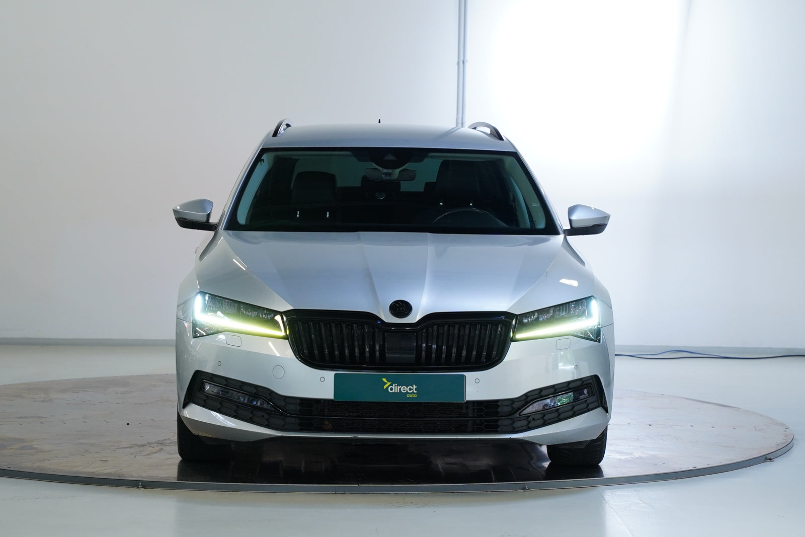 Škoda Superb 2.0 TDI 110 kW Style DSG – foto 4