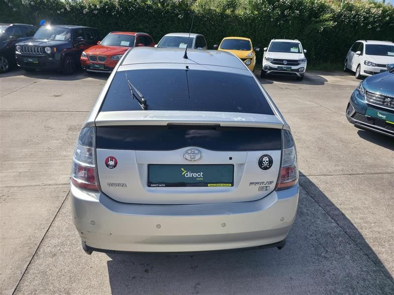 Toyota Prius 1.5i HYBRID AUTOMAT
