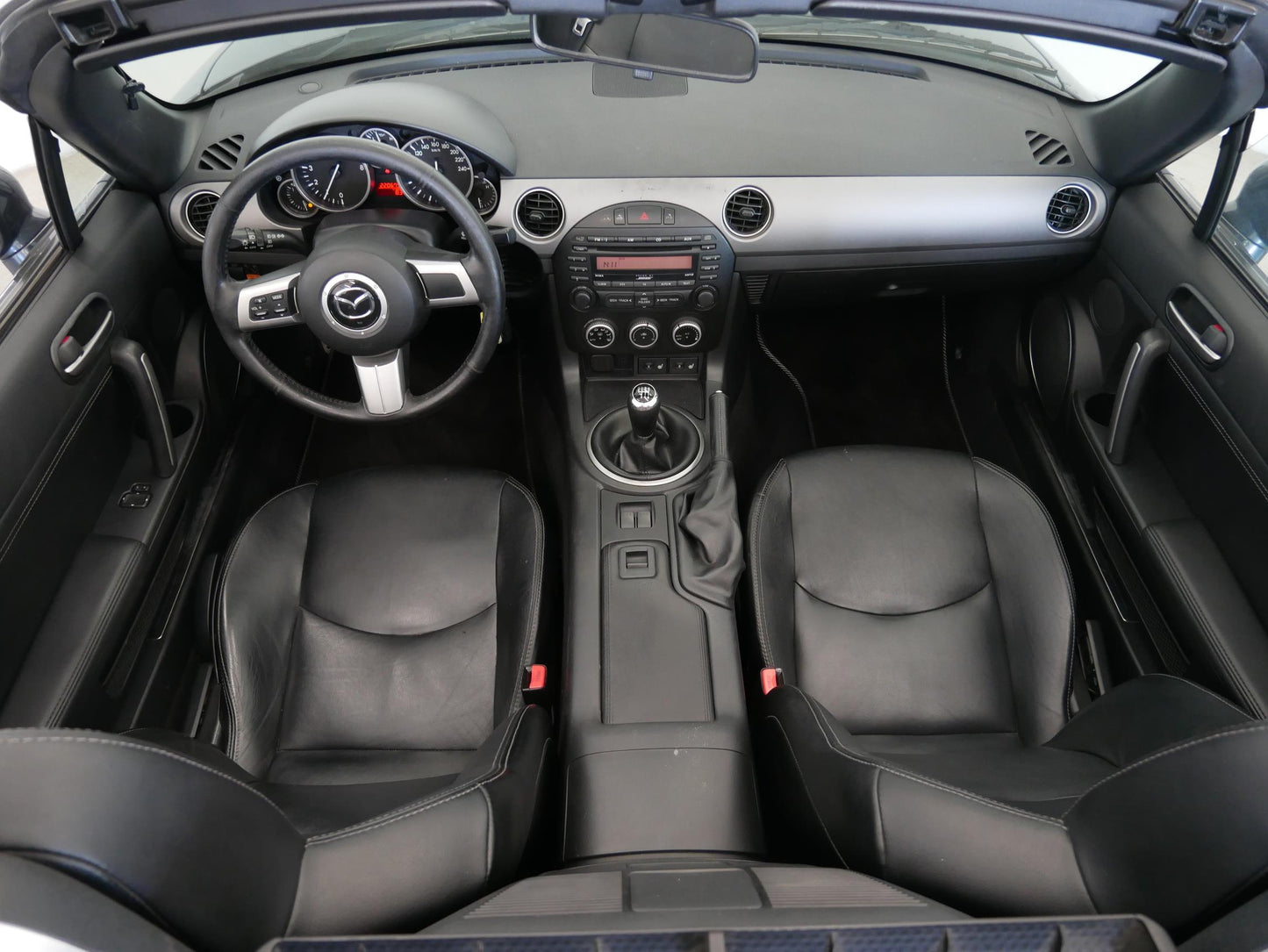 Mazda MX-5 2.0 i 118 kW Revolution