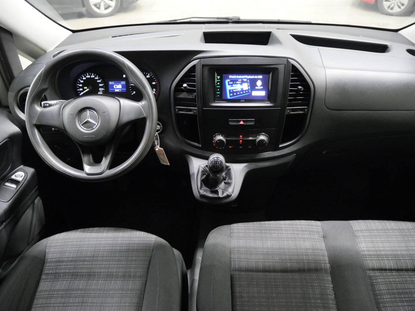 Mercedes-Benz Vito 1.6 CDI 84 kW 9 míst