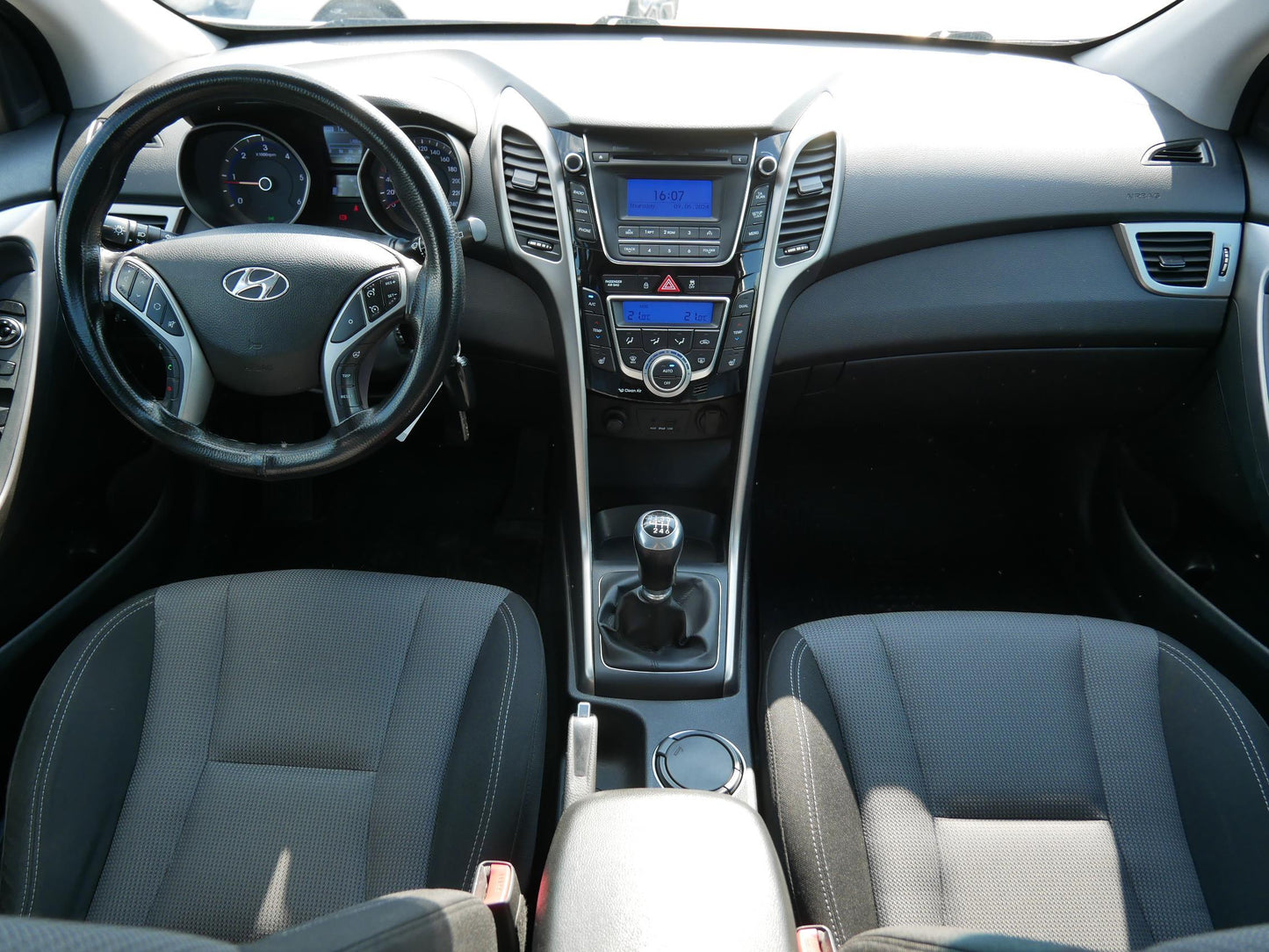 Hyundai i30 1.6 CRDI 81 kW Trikolor