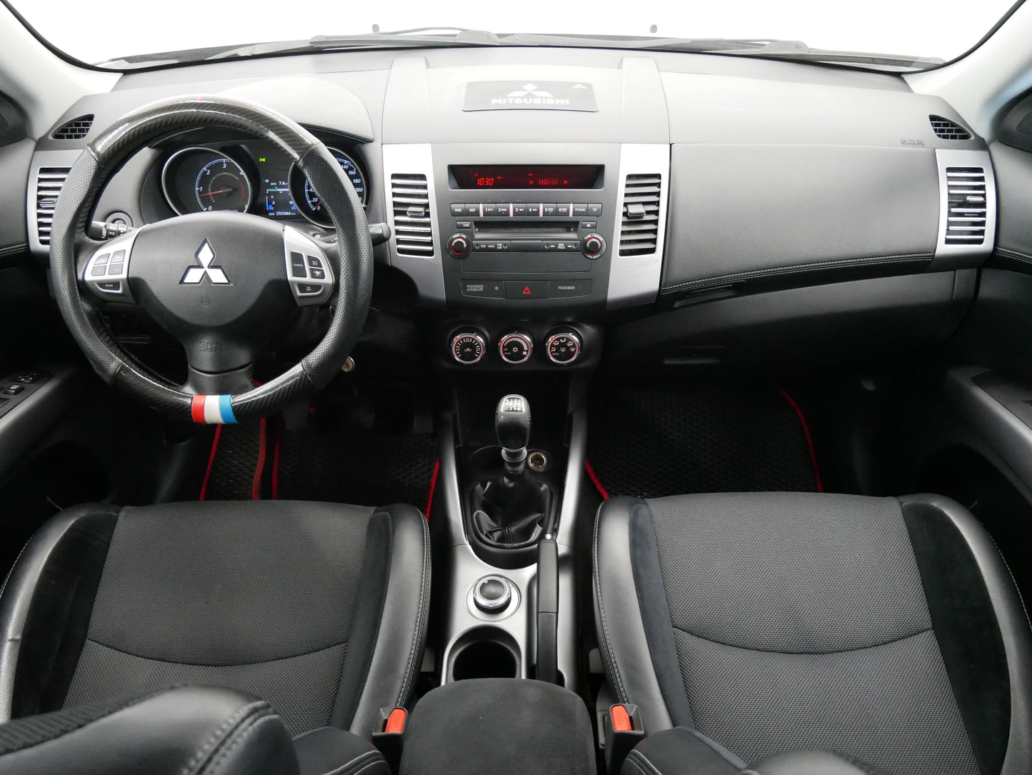 Mitsubishi Outlander 2.2 DI-D MIVEC 130 kW 4WD