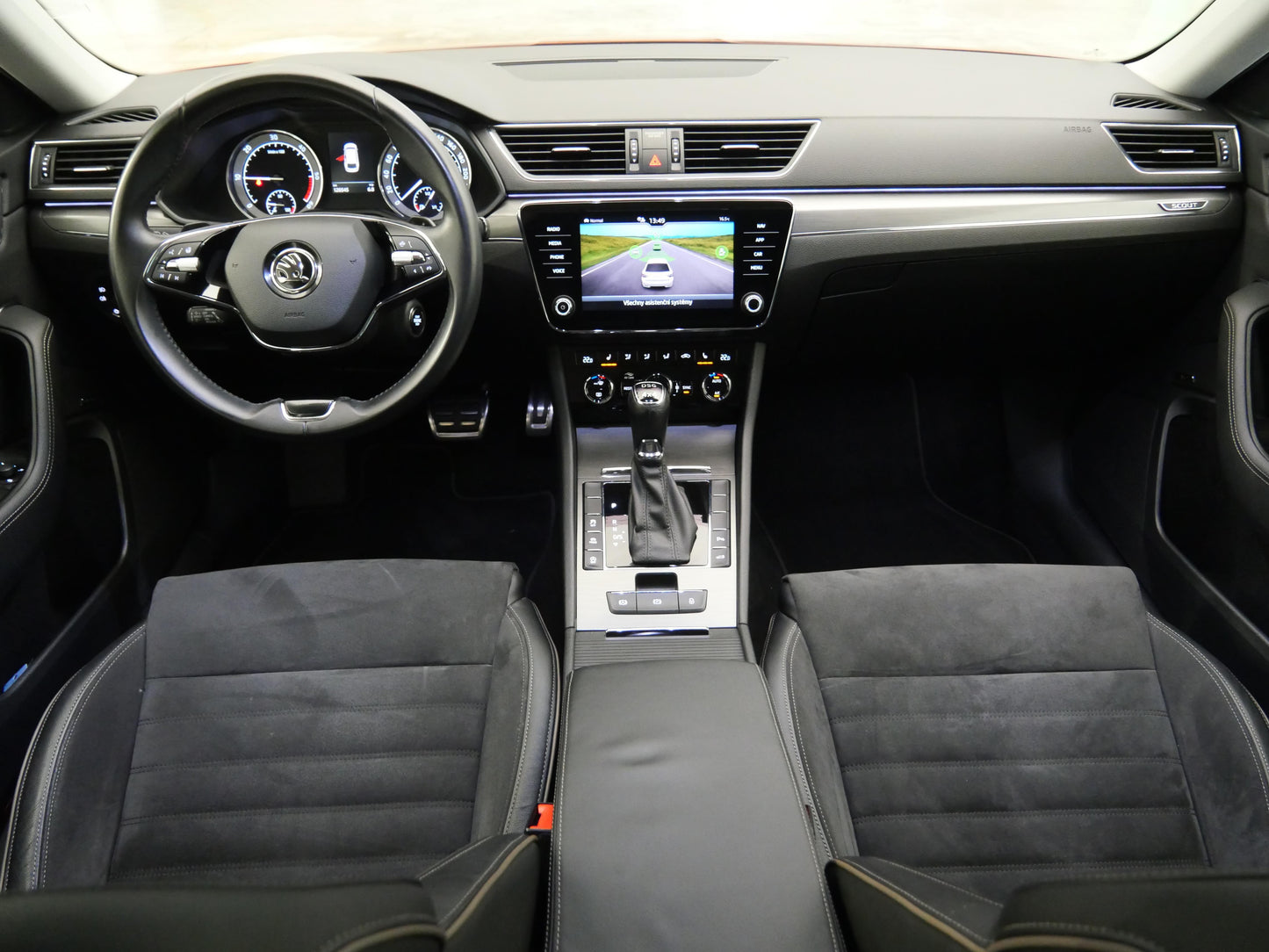 Škoda Superb 2.0 TDI 147 kW Scout