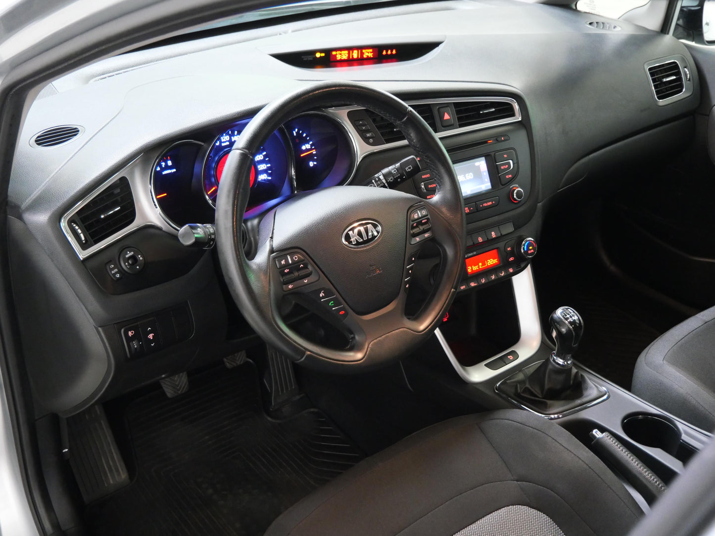 Kia Cee´d 1.6 GDI 99 kW Exclusive