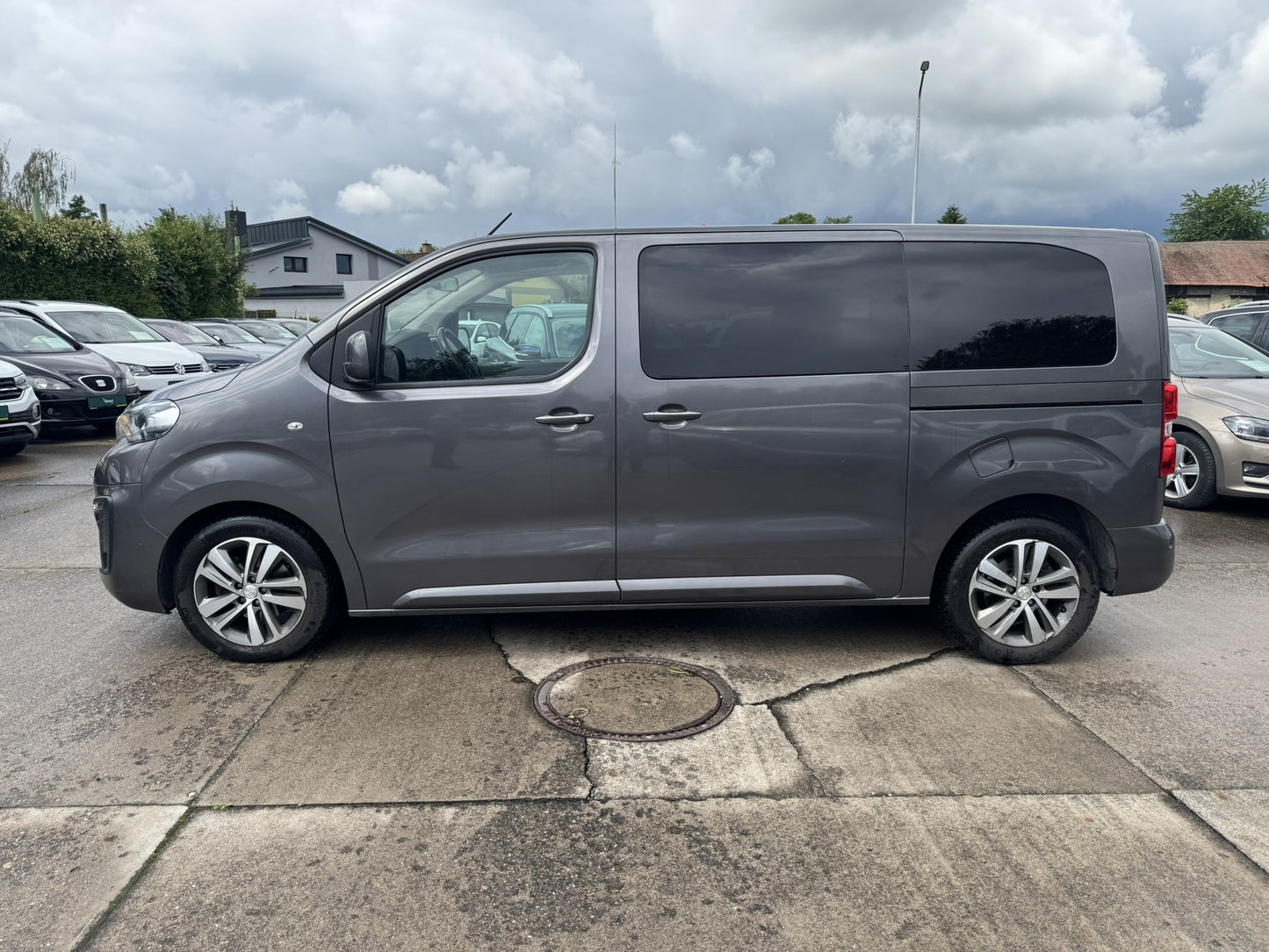 Peugeot Traveller 2.0 HDi 130 kW