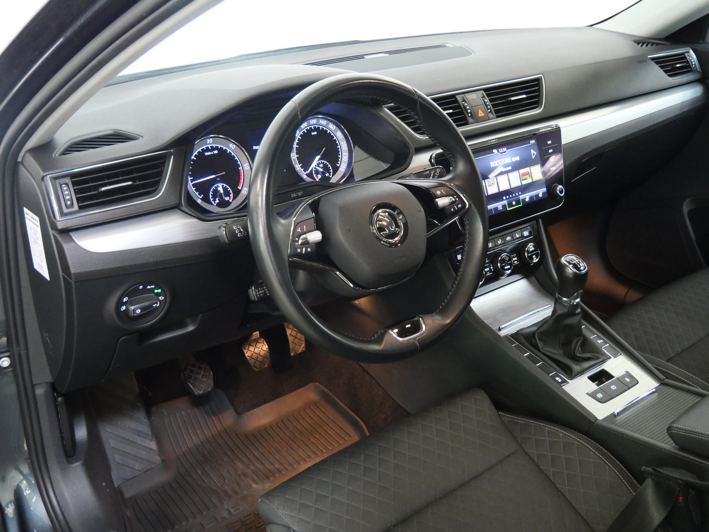 Škoda Superb 2.0 TDI 110 kW Ambition Plus