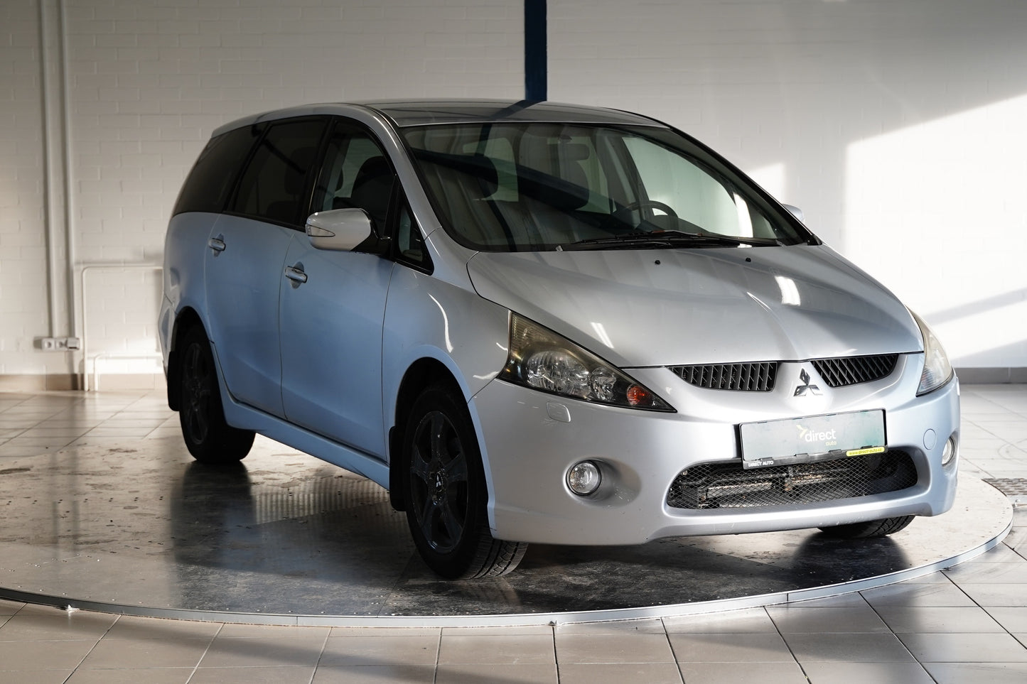Mitsubishi Grandis 2.4 121KW