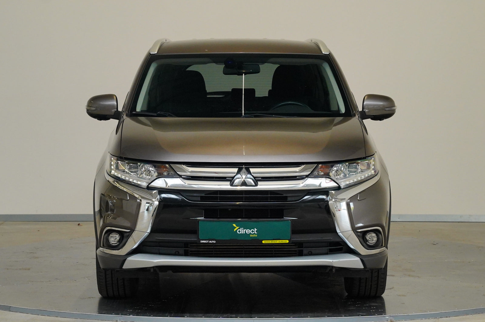 Mitsubishi Outlander 2.2 DI-D 110kW 4WD Intense+ – foto 4
