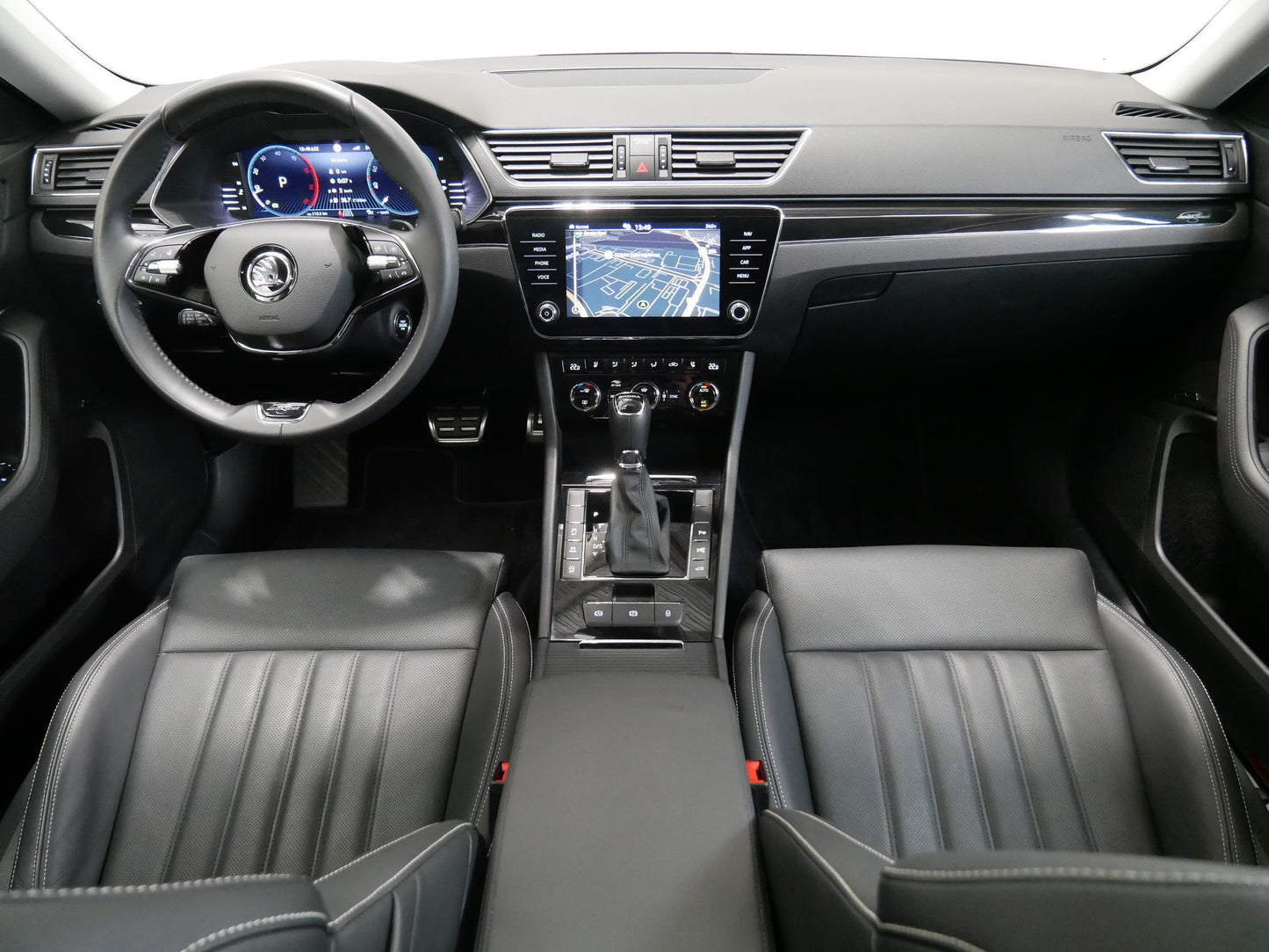 Škoda Superb 2.0 TDI 147kW L&K