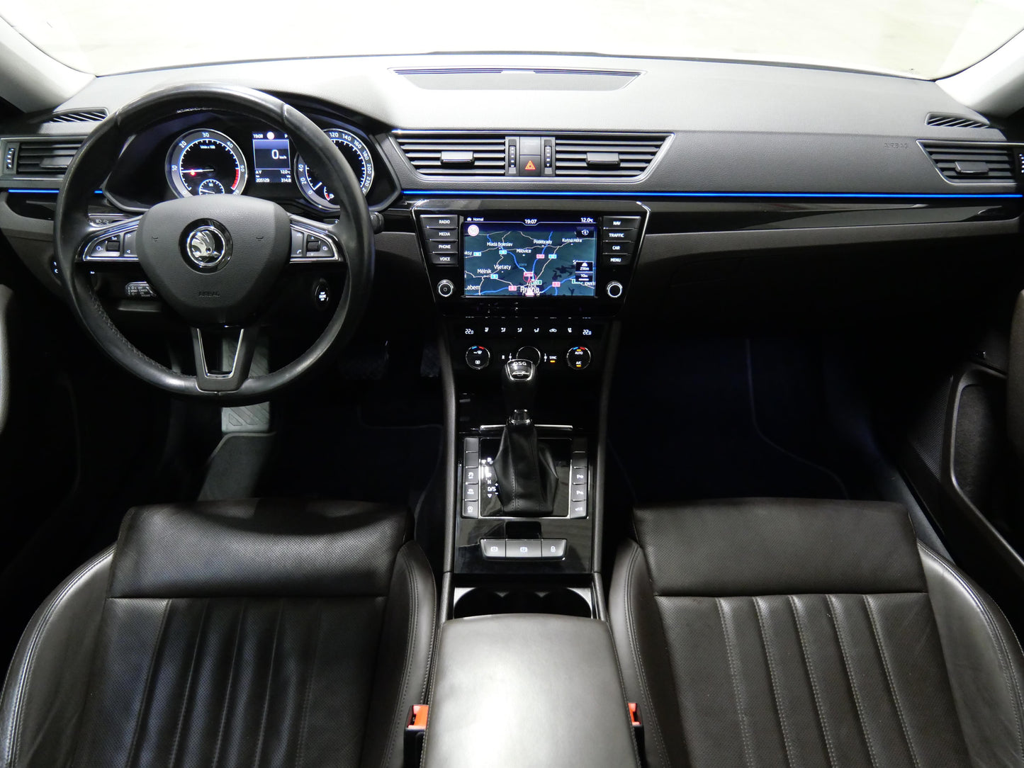 Škoda Superb 2.0 TDI 140 kW 4x4 L&K