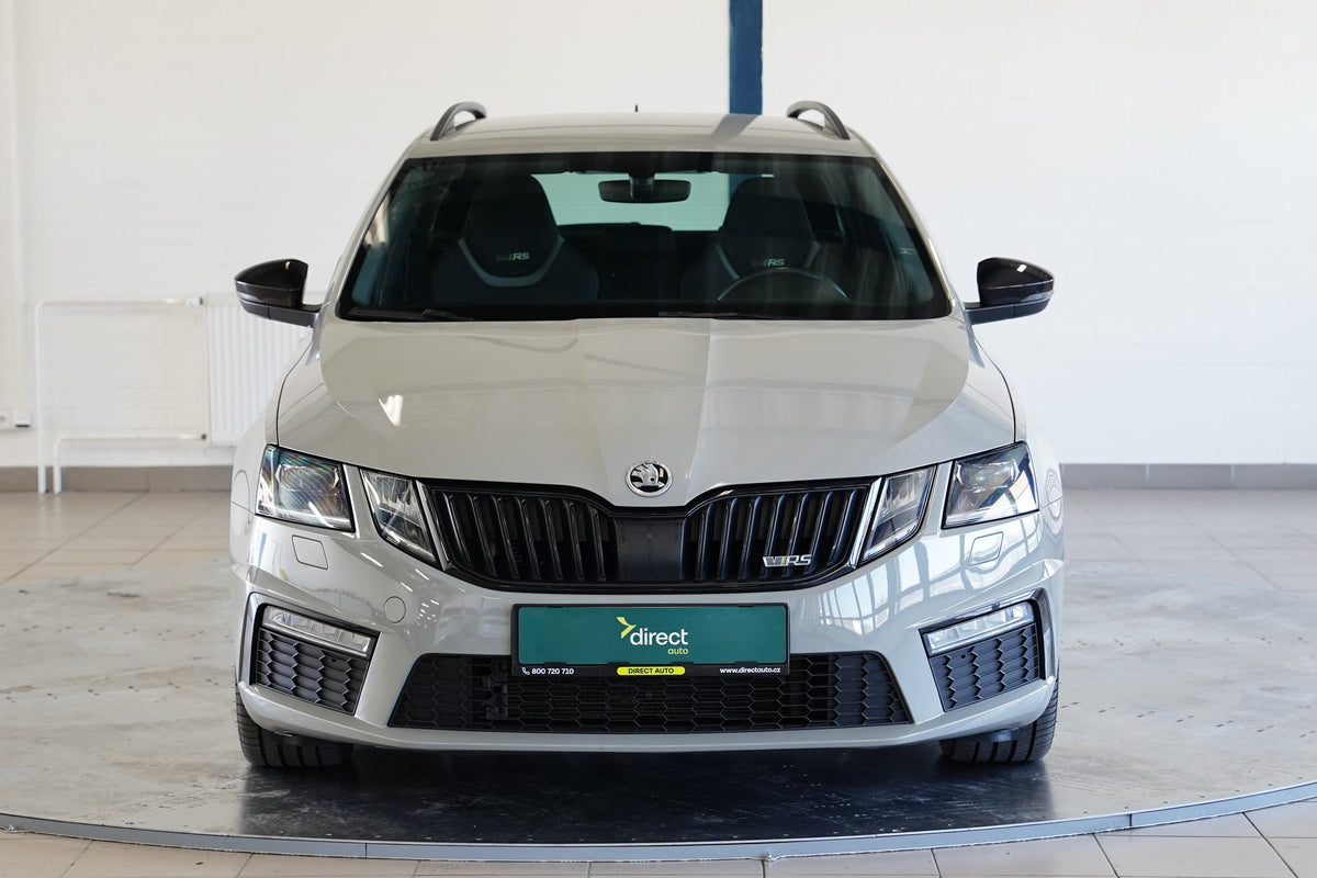 Škoda Octavia 2.0 TSI 180 kW RS – foto 4