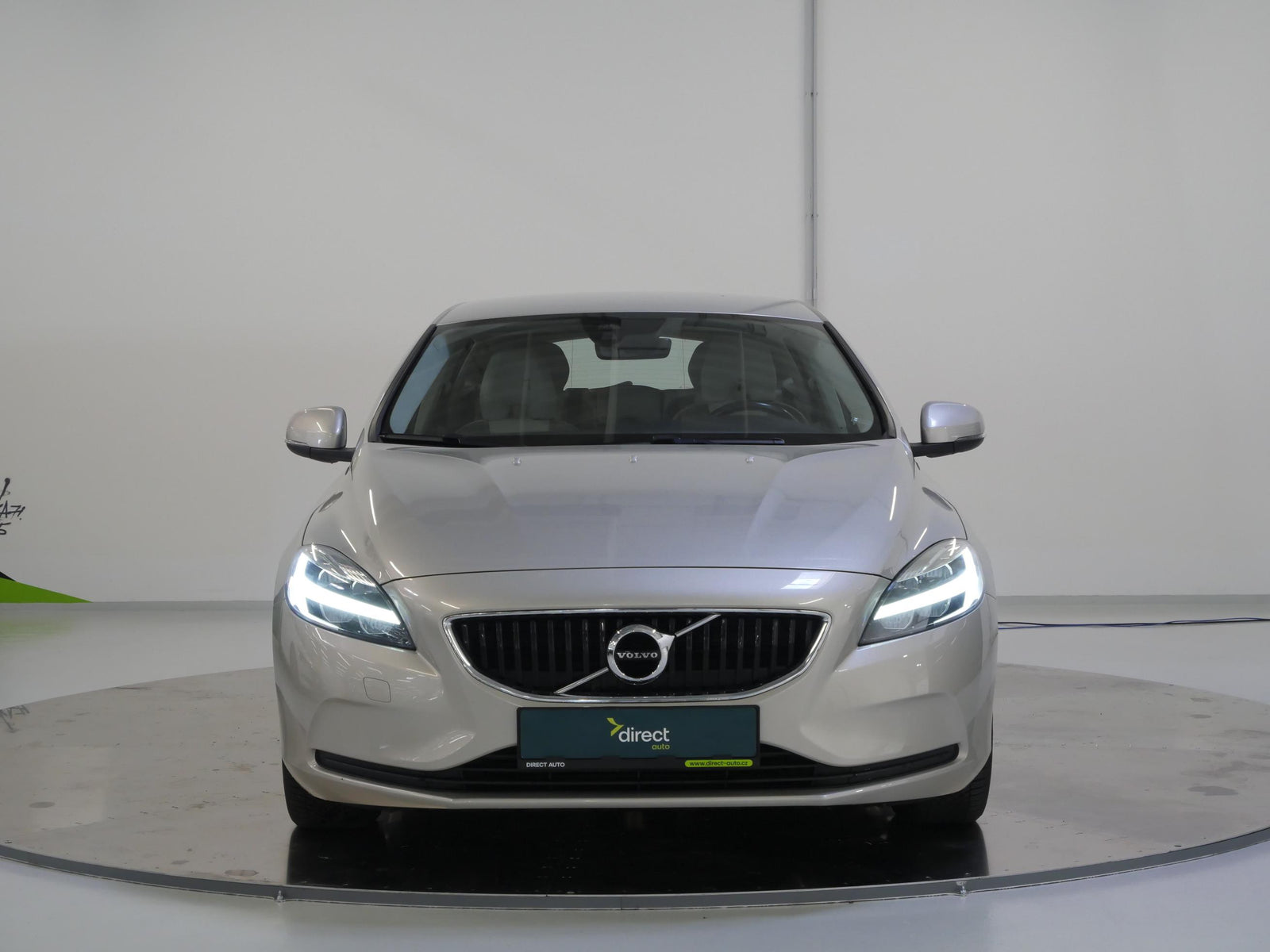 Volvo V40 D3 110 kW Momentum – foto 4