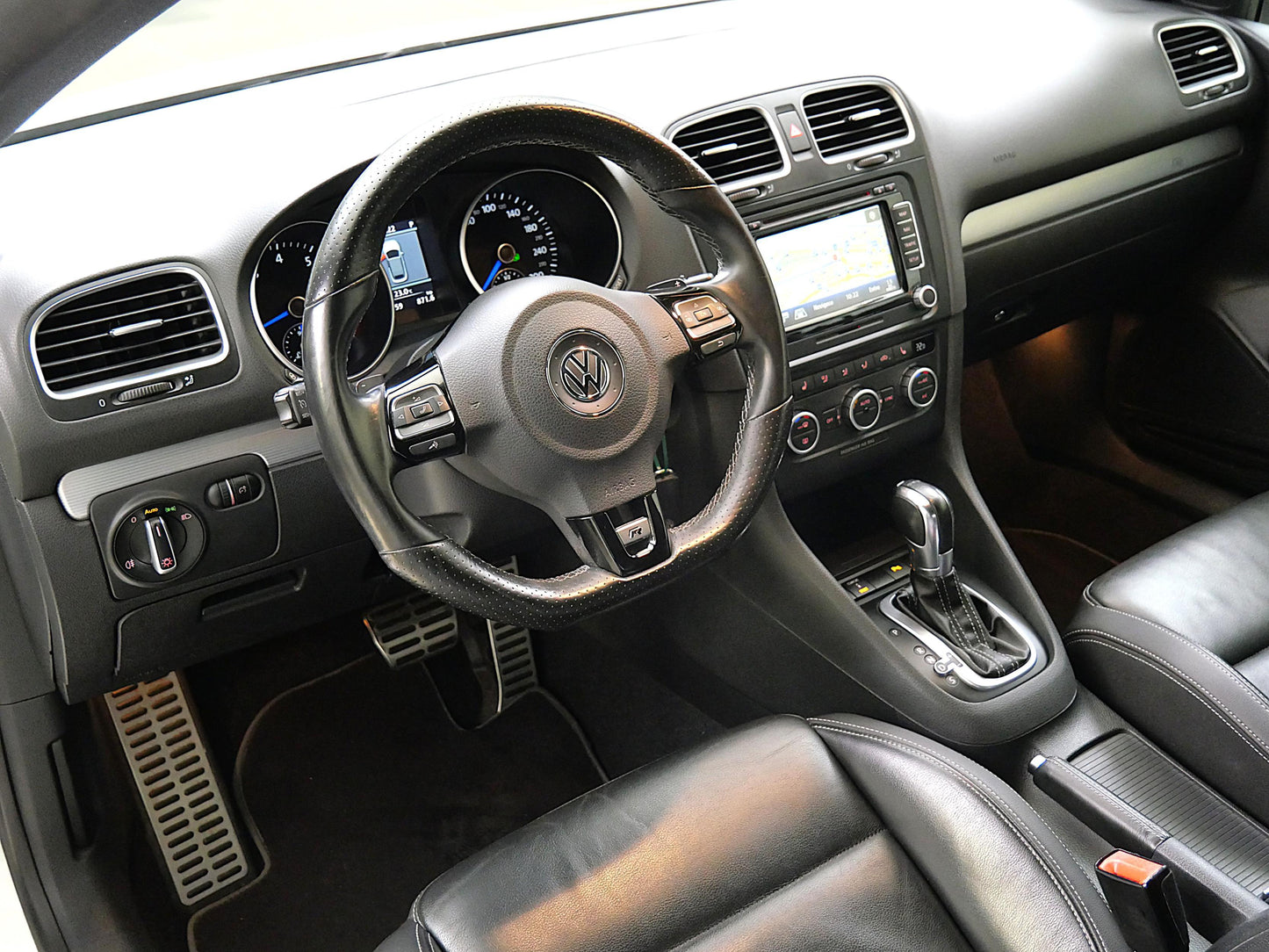 Volkswagen Golf 2.0 TSI 195 kW "R"